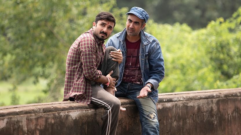 Hasmukh Review Pakaoo